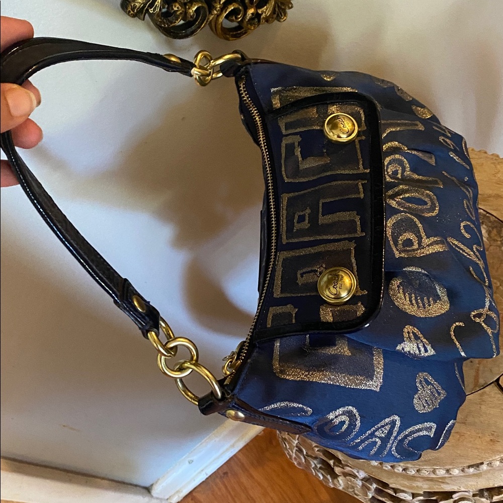 🫐 AuthY2K Coach Poppy Story Patch Shoulder NavyMetallicGoldGraffiti Satin 15302🫐